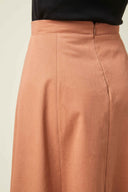 Skirt pattern – detail closure and sewing, skirt terracotta high waist, buttoned version – Atelier Brunette