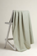 Tissu coton chino stretch vert minéral au mètre – doux et extensible – Atelier Brunette