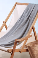 Tissu Sunray rayures vert forêt profond au mètre – légèrement transparent – Atelier Brunette